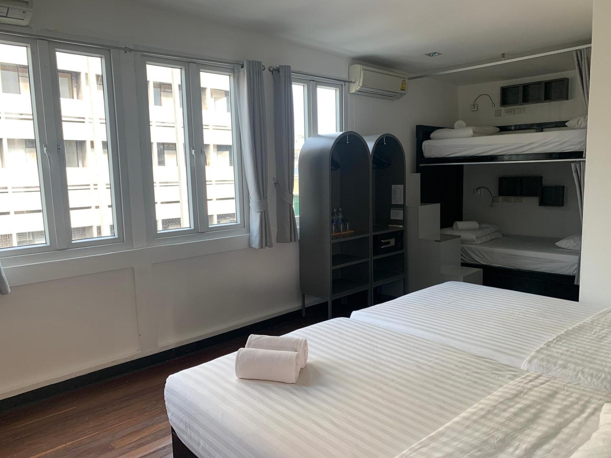 Hotel Cacha Bed Bangkok Esterno foto