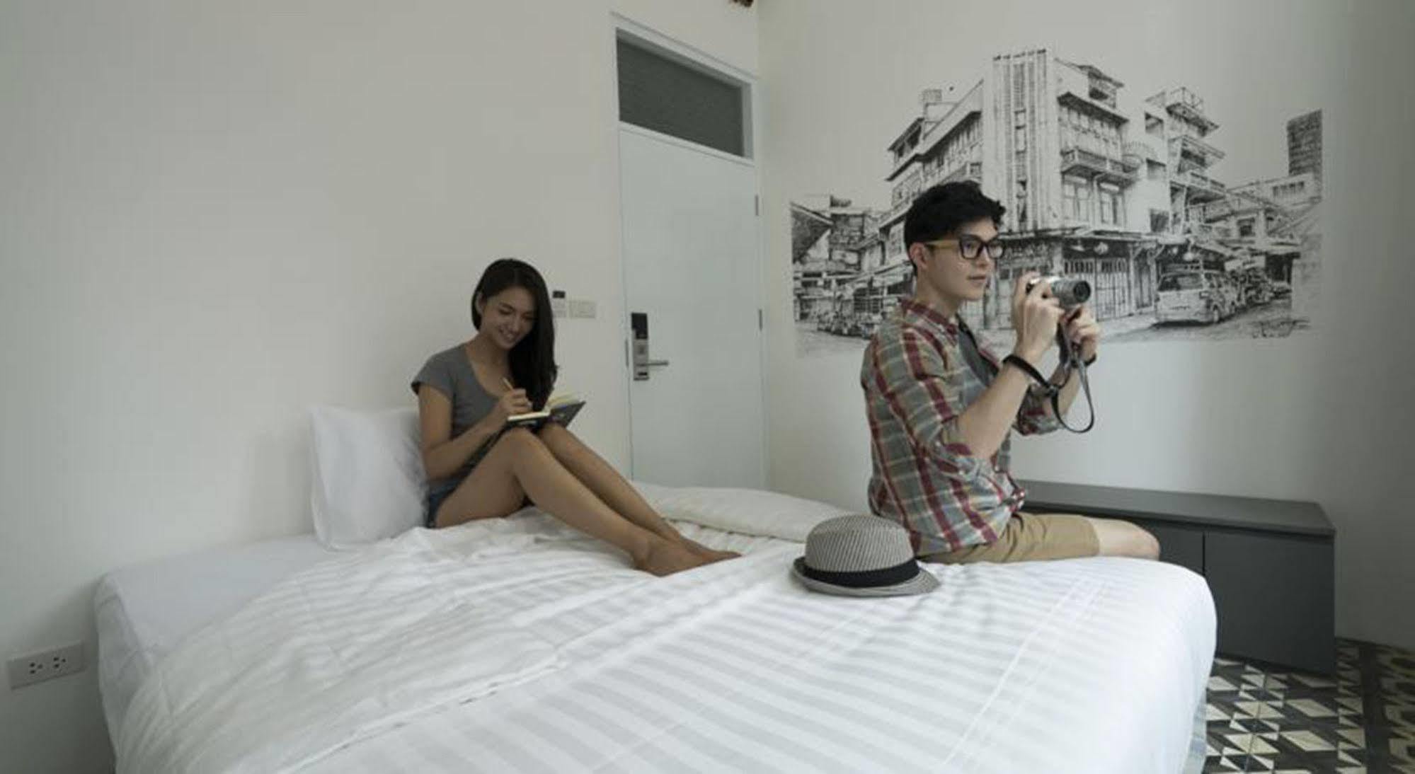 Hotel Cacha Bed Bangkok Esterno foto